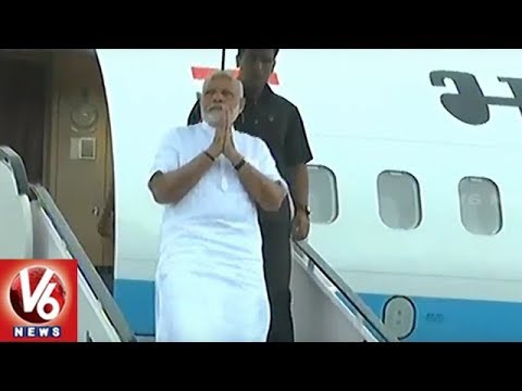 PM Modi Aerial Surveys Flood-Hit Kerala After High Level Meeting | V6 News